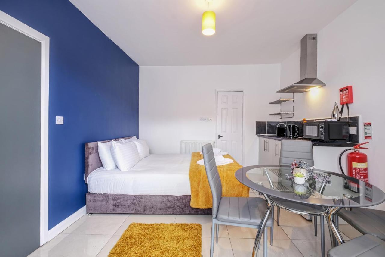 Fernbank Rooms Sudbury Hill, Harrow, Self-Contained Studios With En-Suite Harrow on the Hill エクステリア 写真