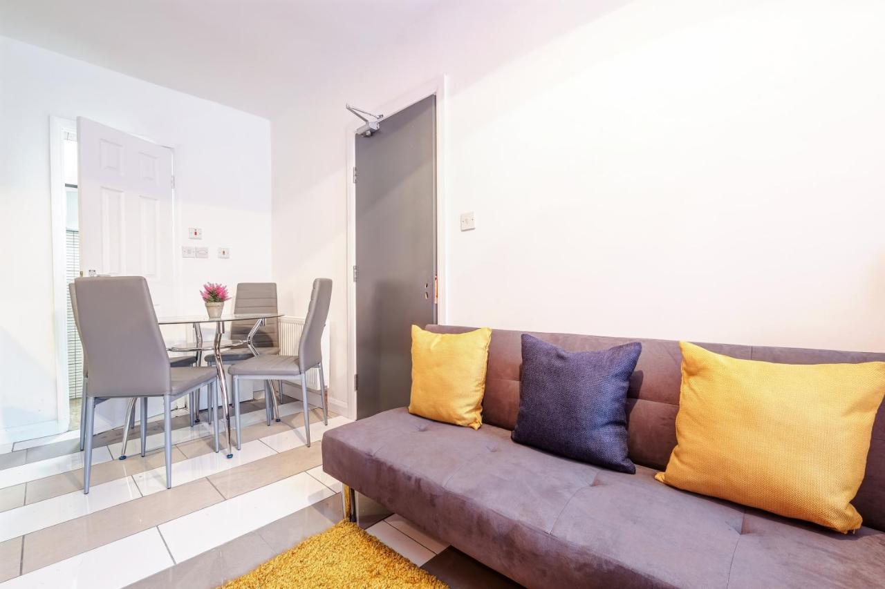 Fernbank Rooms Sudbury Hill, Harrow, Self-Contained Studios With En-Suite Harrow on the Hill エクステリア 写真