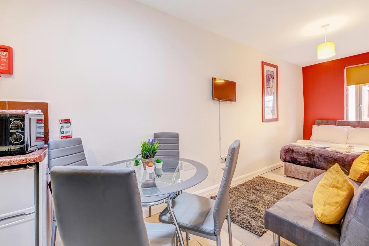 Fernbank Rooms Sudbury Hill, Harrow, Self-Contained Studios With En-Suite Harrow on the Hill エクステリア 写真