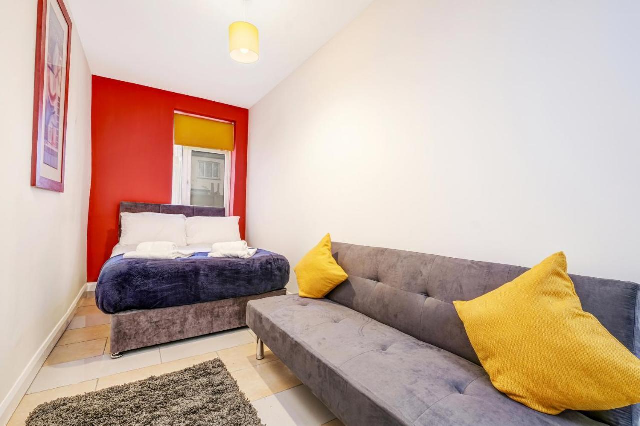 Fernbank Rooms Sudbury Hill, Harrow, Self-Contained Studios With En-Suite Harrow on the Hill エクステリア 写真