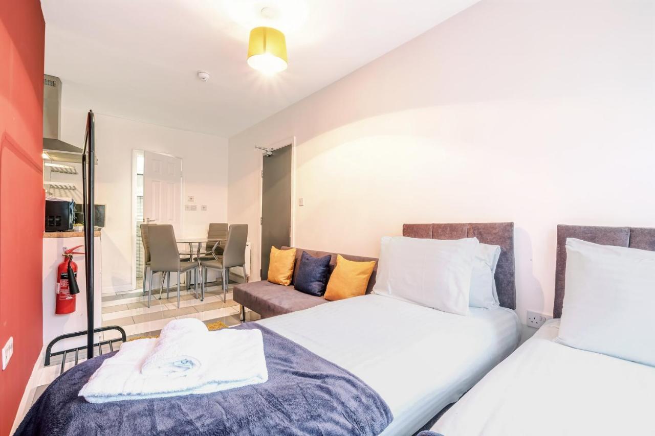 Fernbank Rooms Sudbury Hill, Harrow, Self-Contained Studios With En-Suite Harrow on the Hill エクステリア 写真