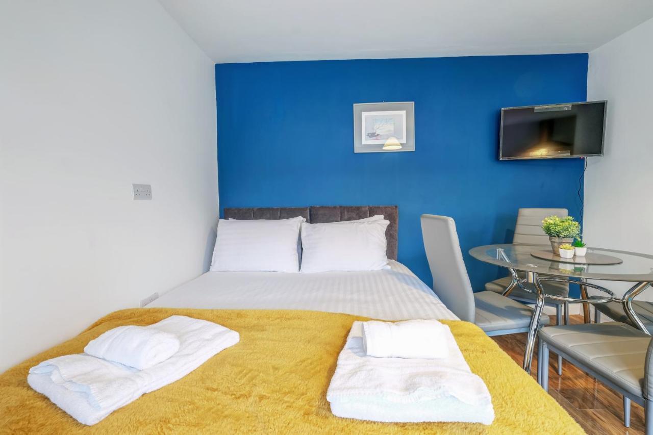 Fernbank Rooms Sudbury Hill, Harrow, Self-Contained Studios With En-Suite Harrow on the Hill エクステリア 写真