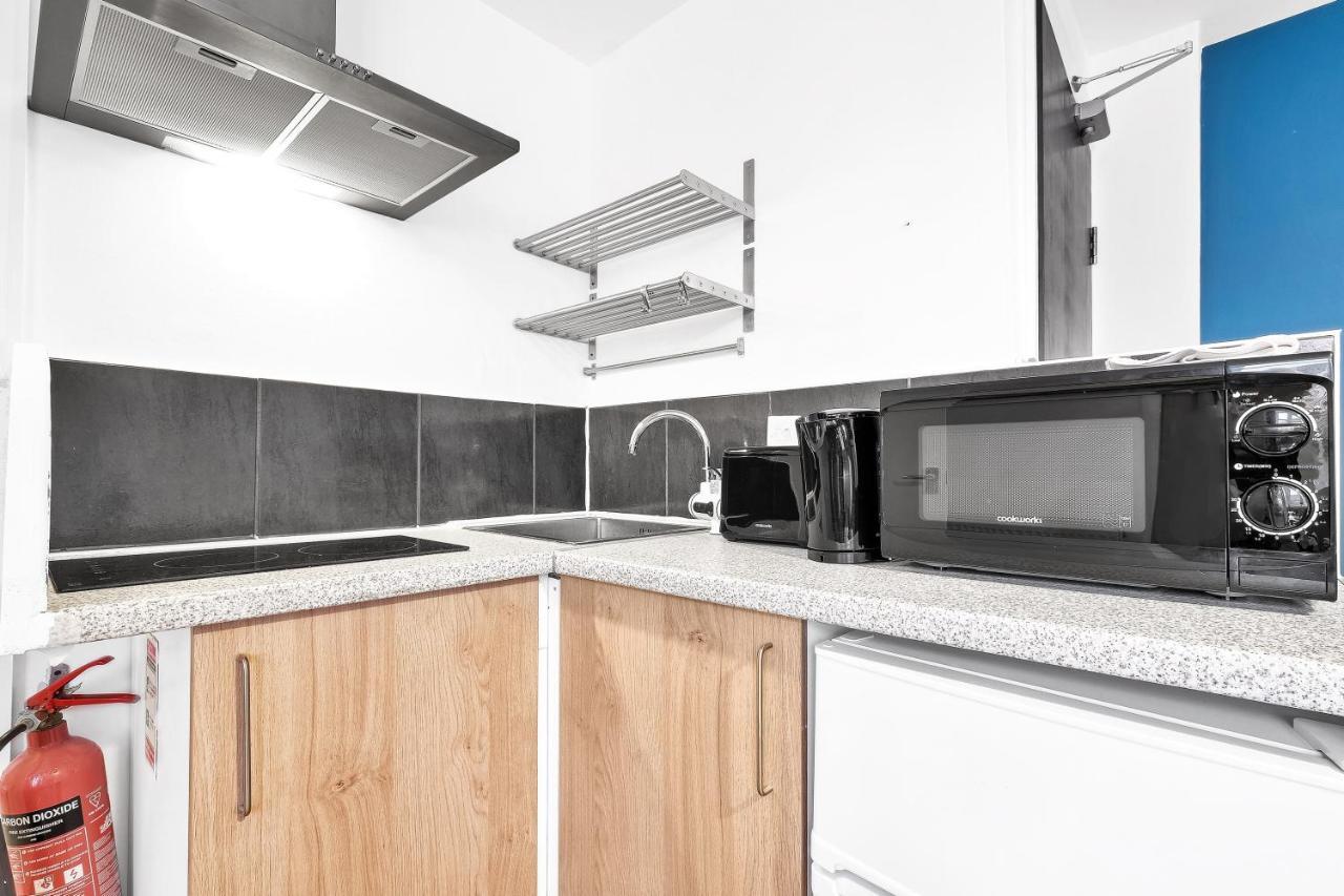Fernbank Rooms Sudbury Hill, Harrow, Self-Contained Studios With En-Suite Harrow on the Hill エクステリア 写真